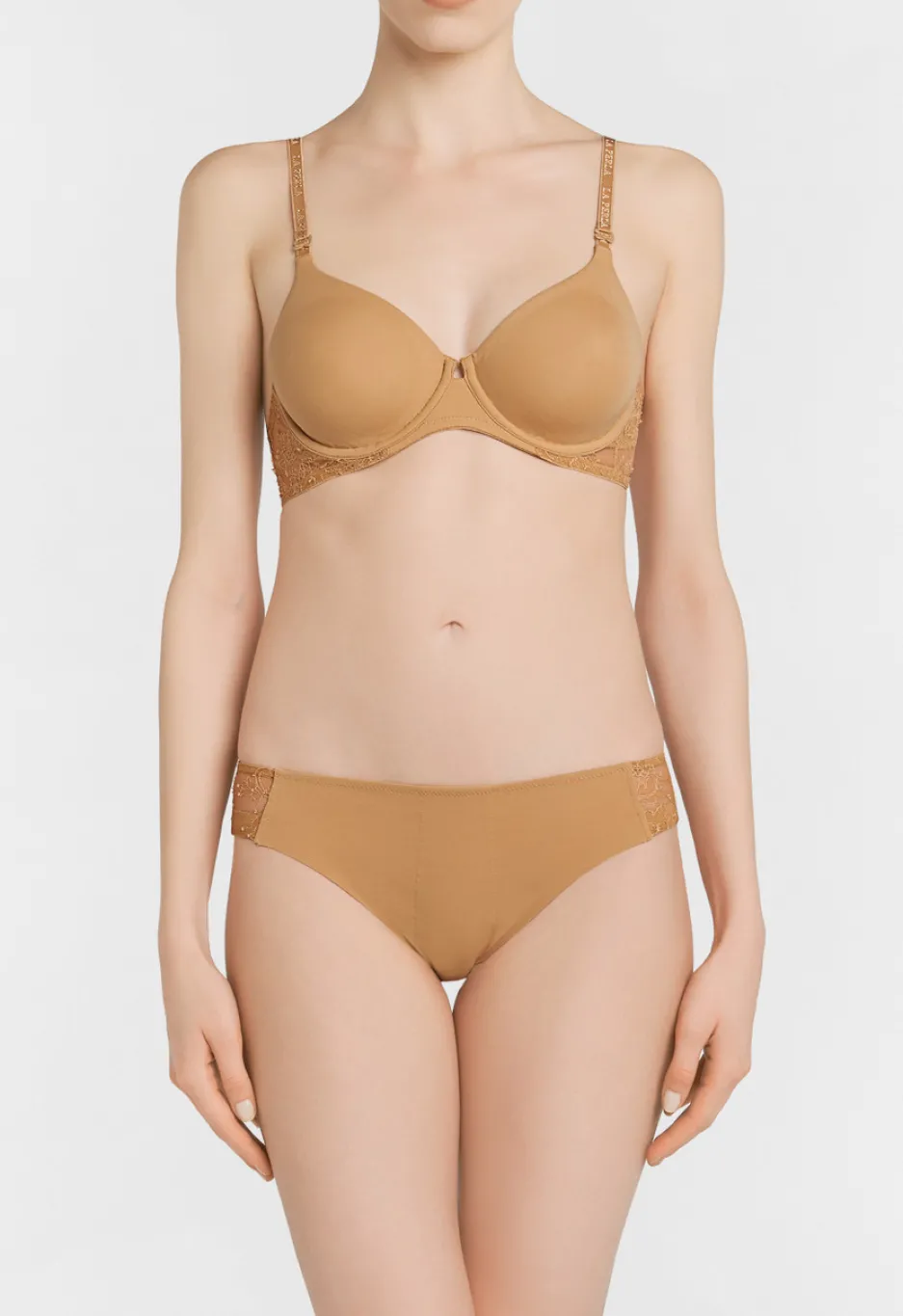 Nude Lycra Underwired Bra With Chantilly Lace