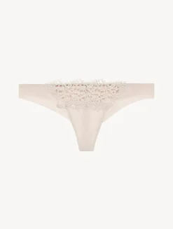 Rose Beige Macramé Thong