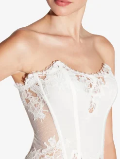 Soft Corset In Off White With Cotton Leavers Lace