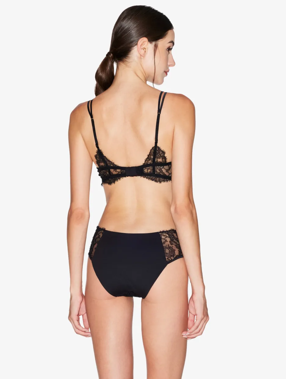 Underwired Push-Up Bra With Leavers Lace